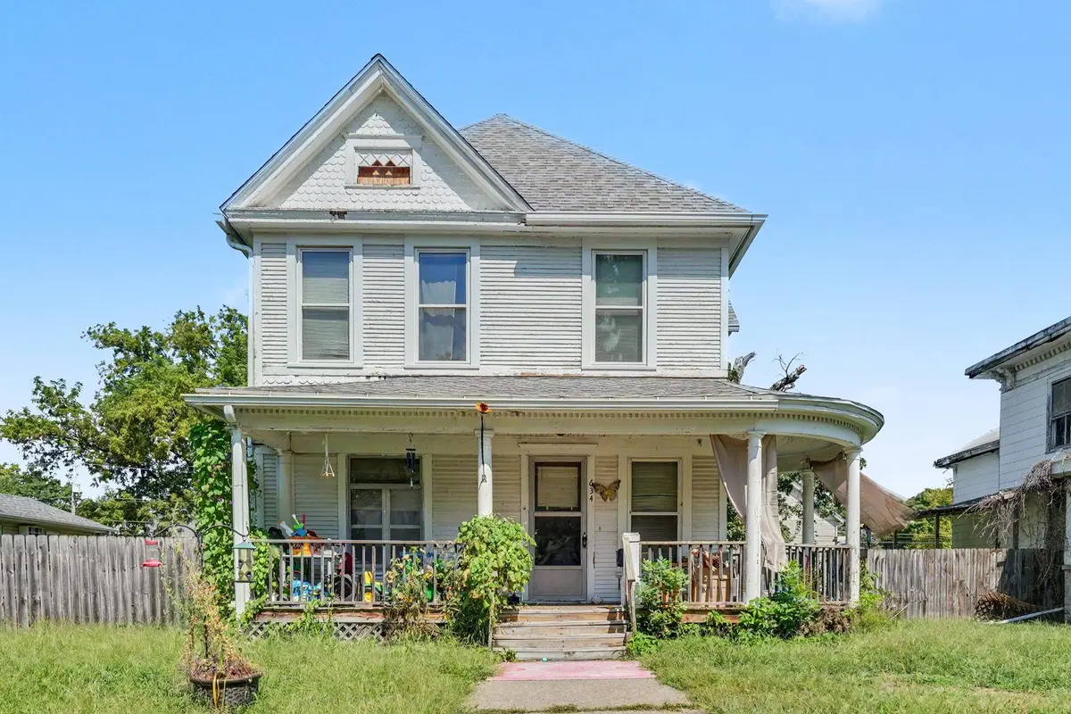 634 E 13th Street