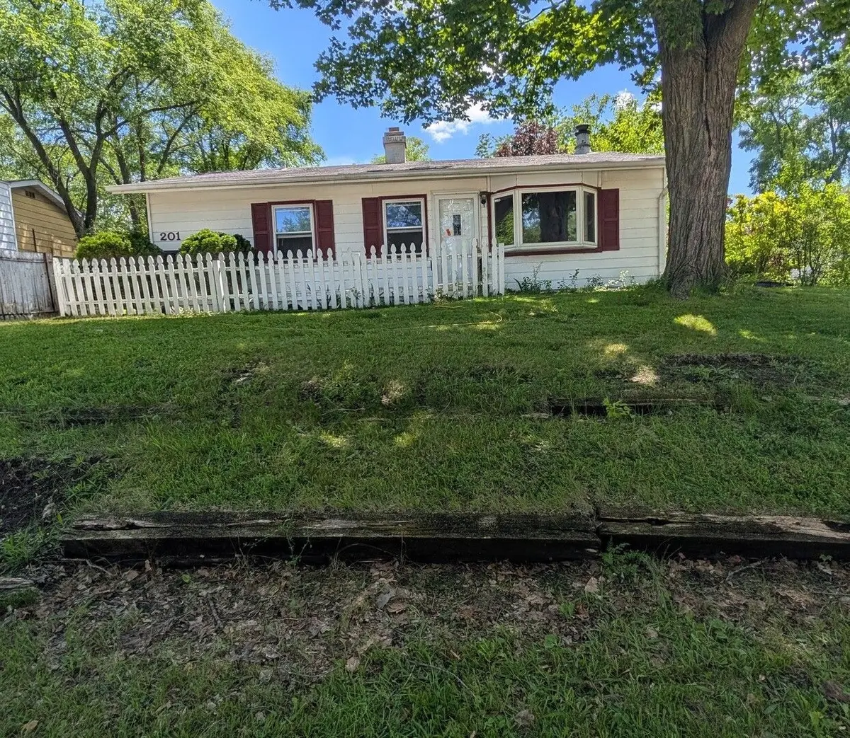 201 S Bartlett Road