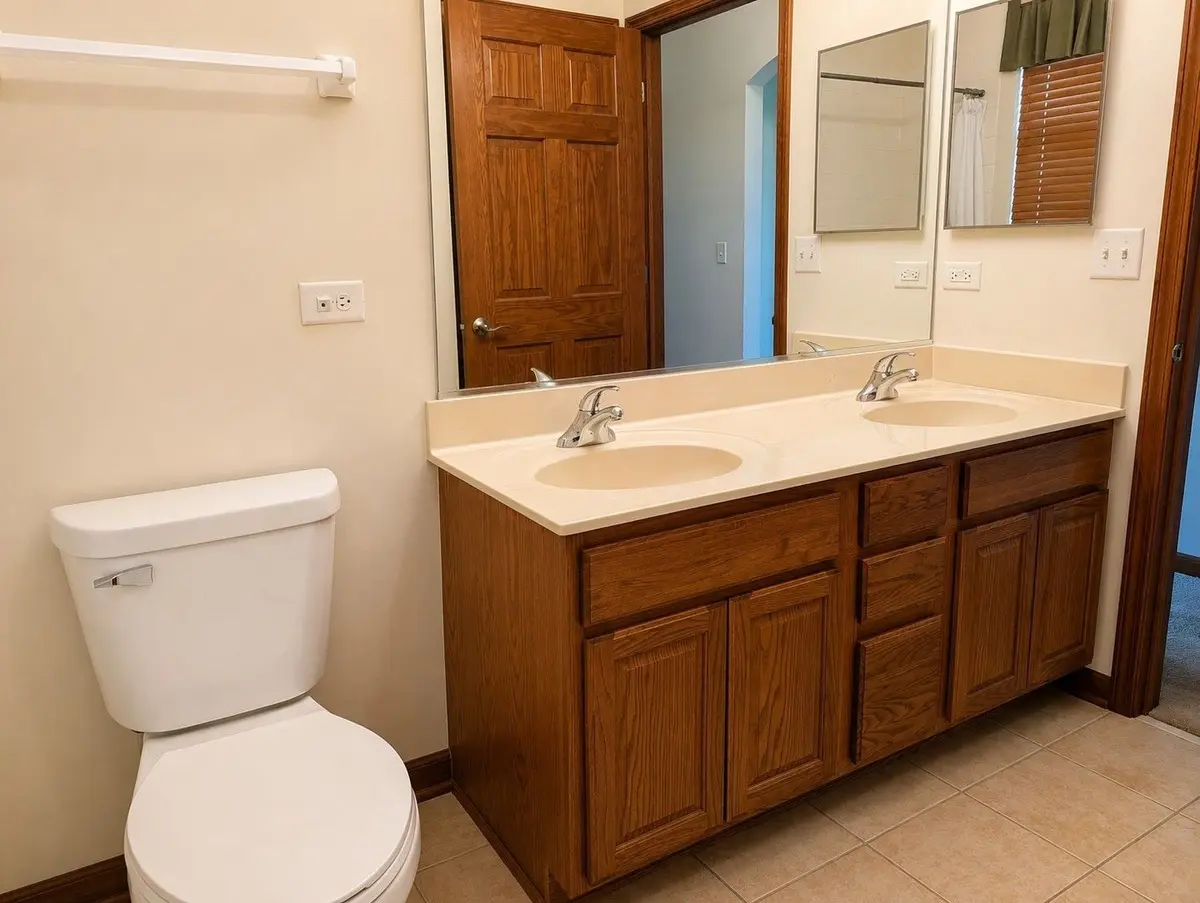 14527 Colonial Parkway