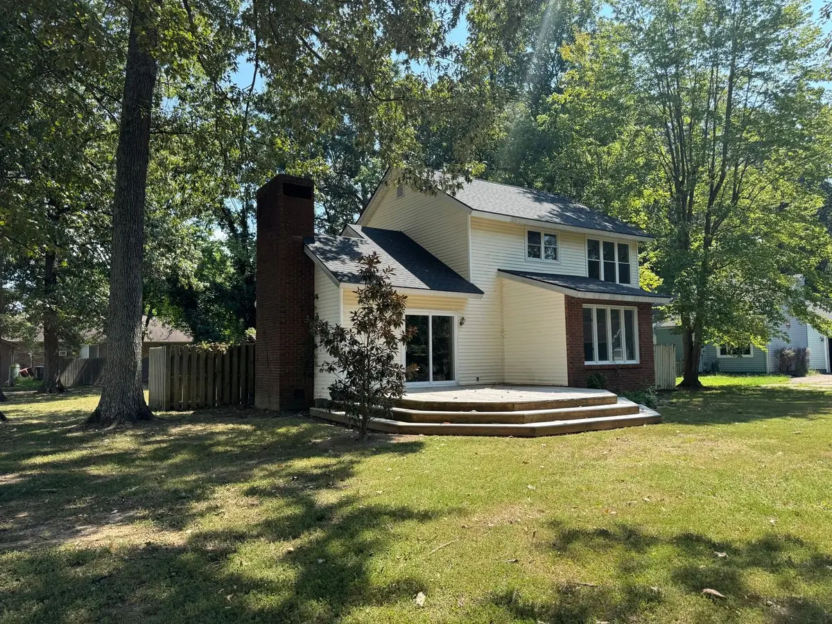 2 Hickory Lane