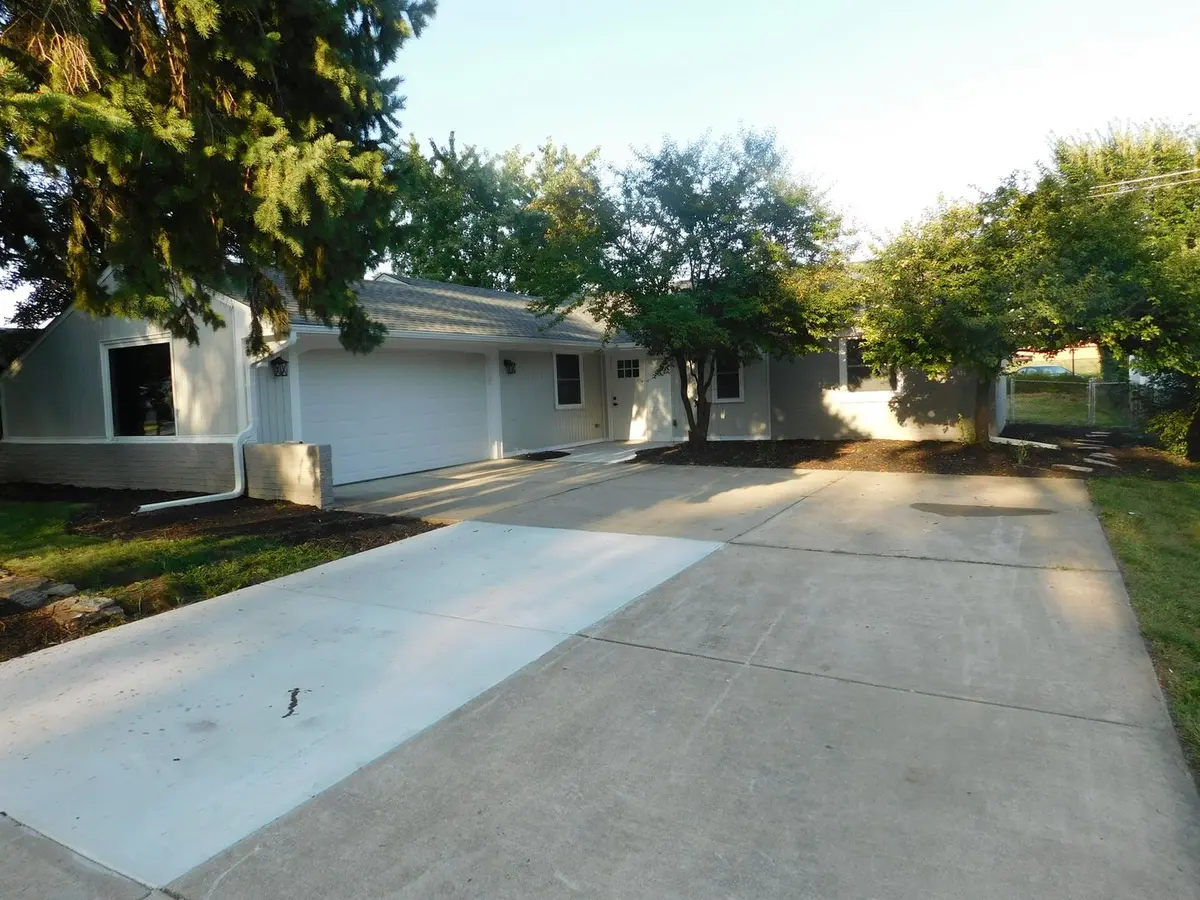 212 N Pinecrest Road