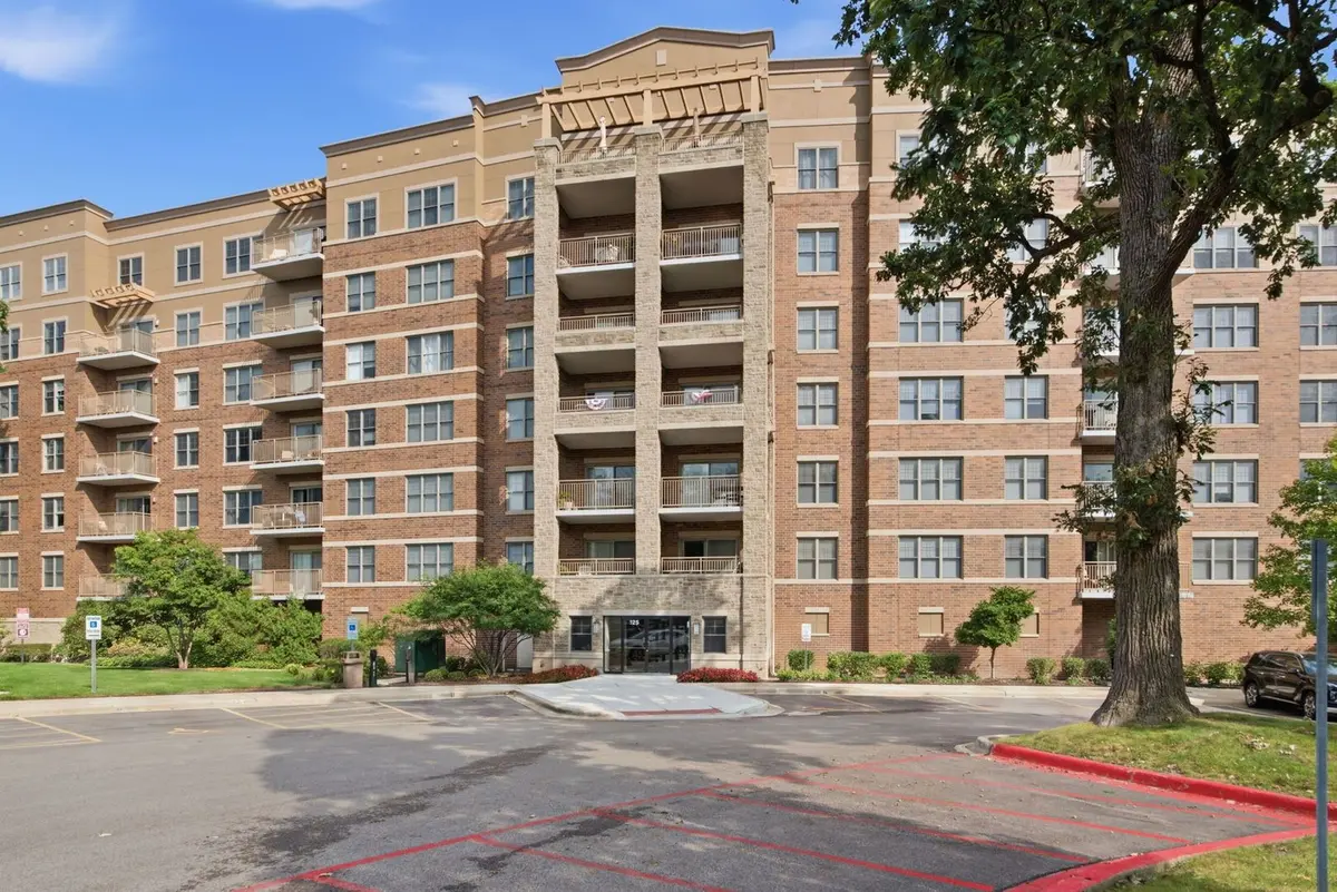 125 Lakeview Drive