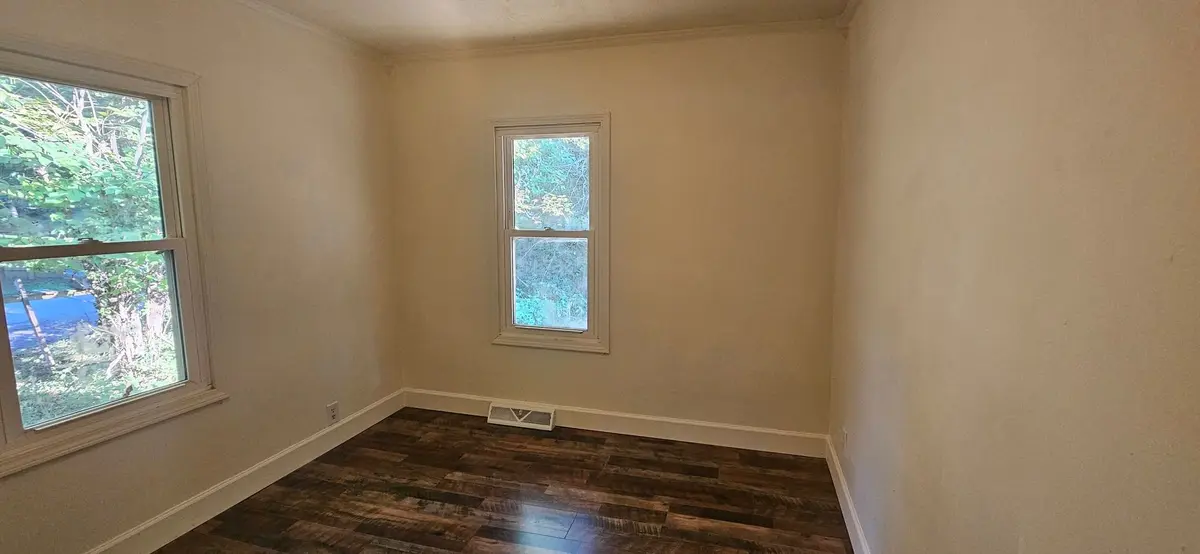240 Raccoon Valley Road