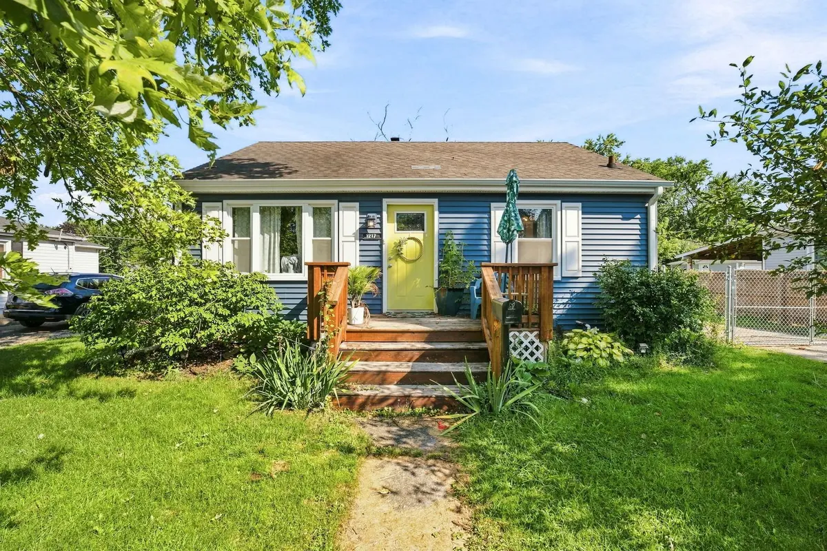 1217 Schriber Avenue