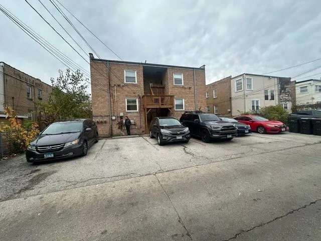 9007 La Crosse Avenue