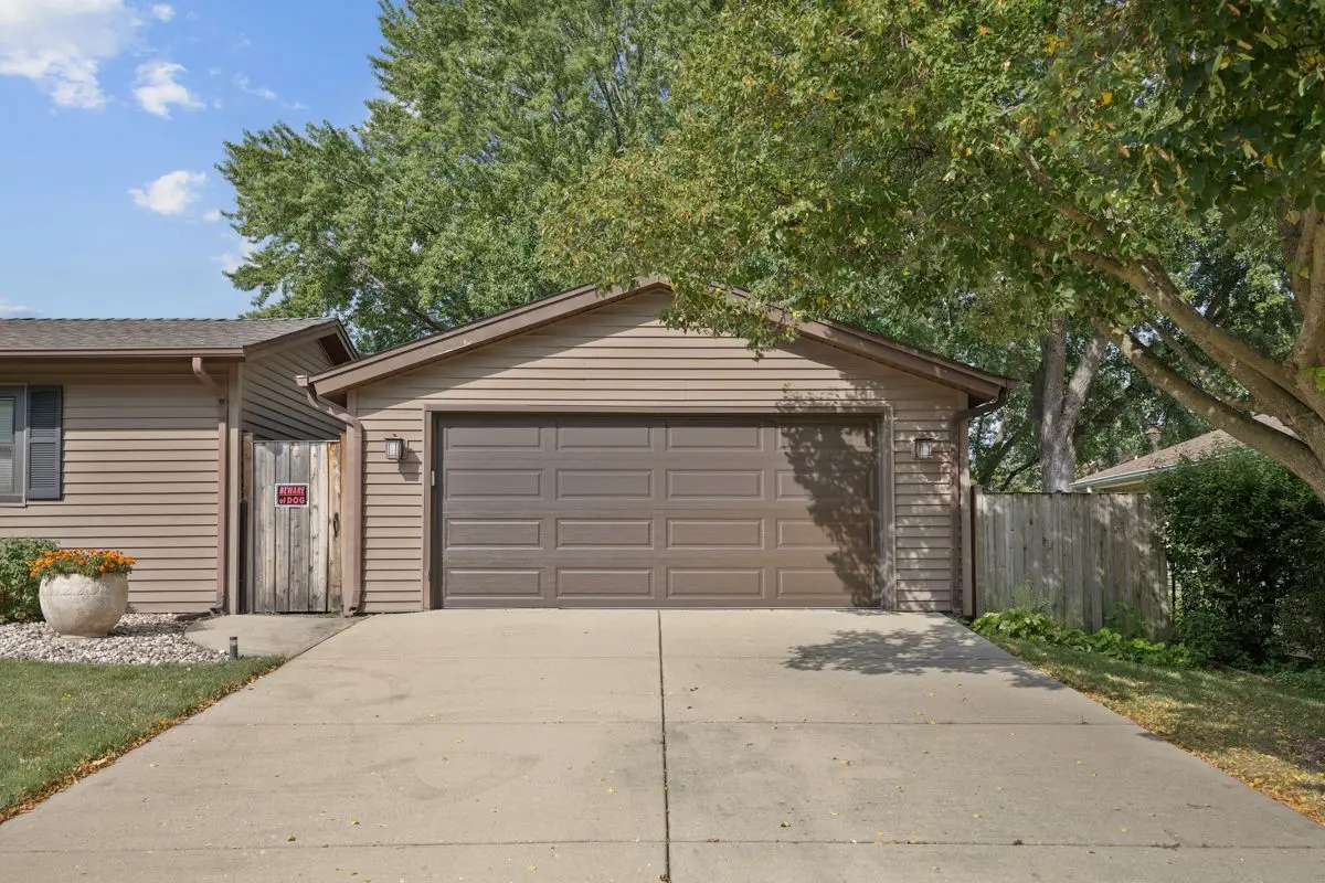 569 Northampton Circle