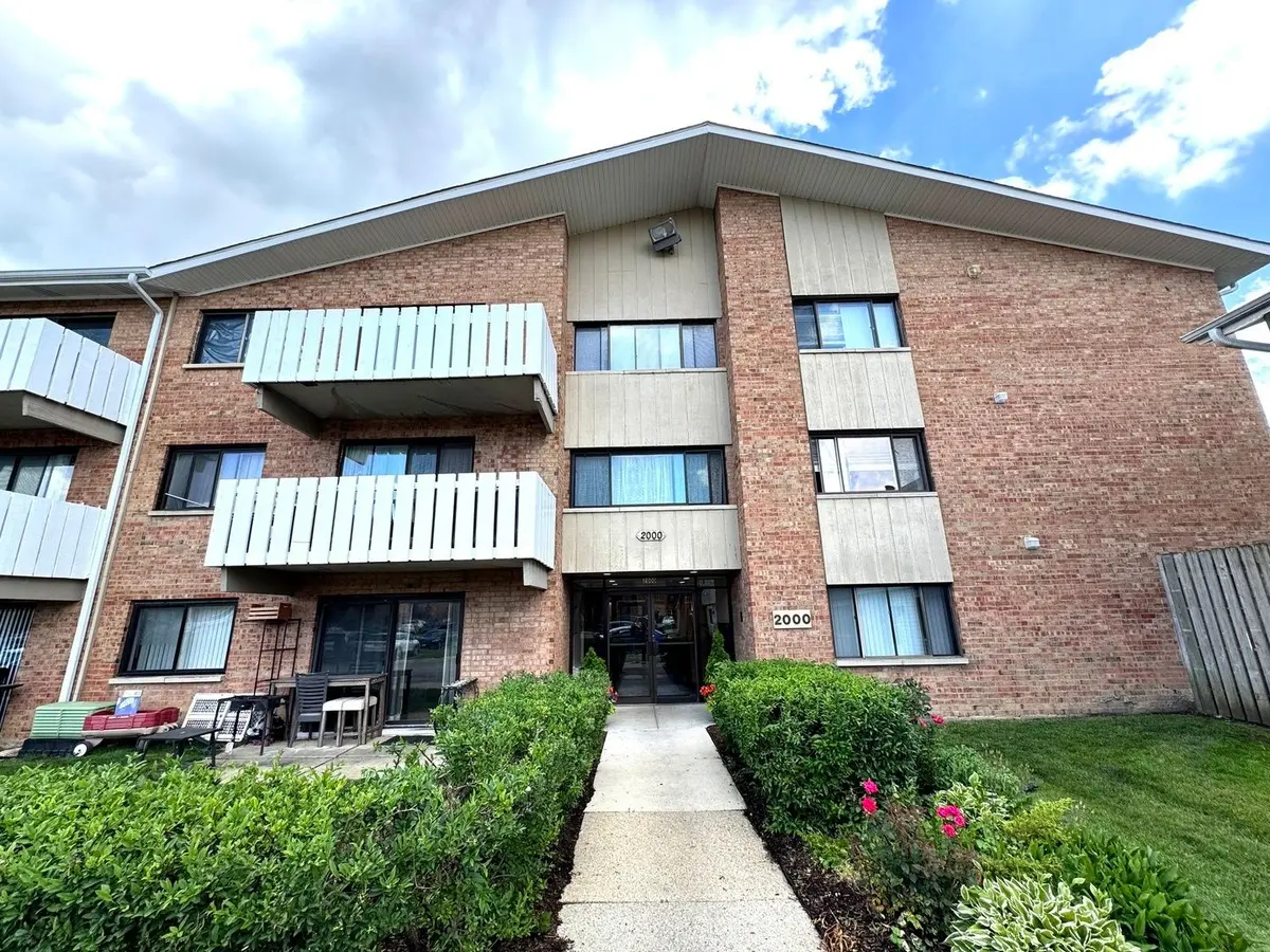 2000 Bayside Drive