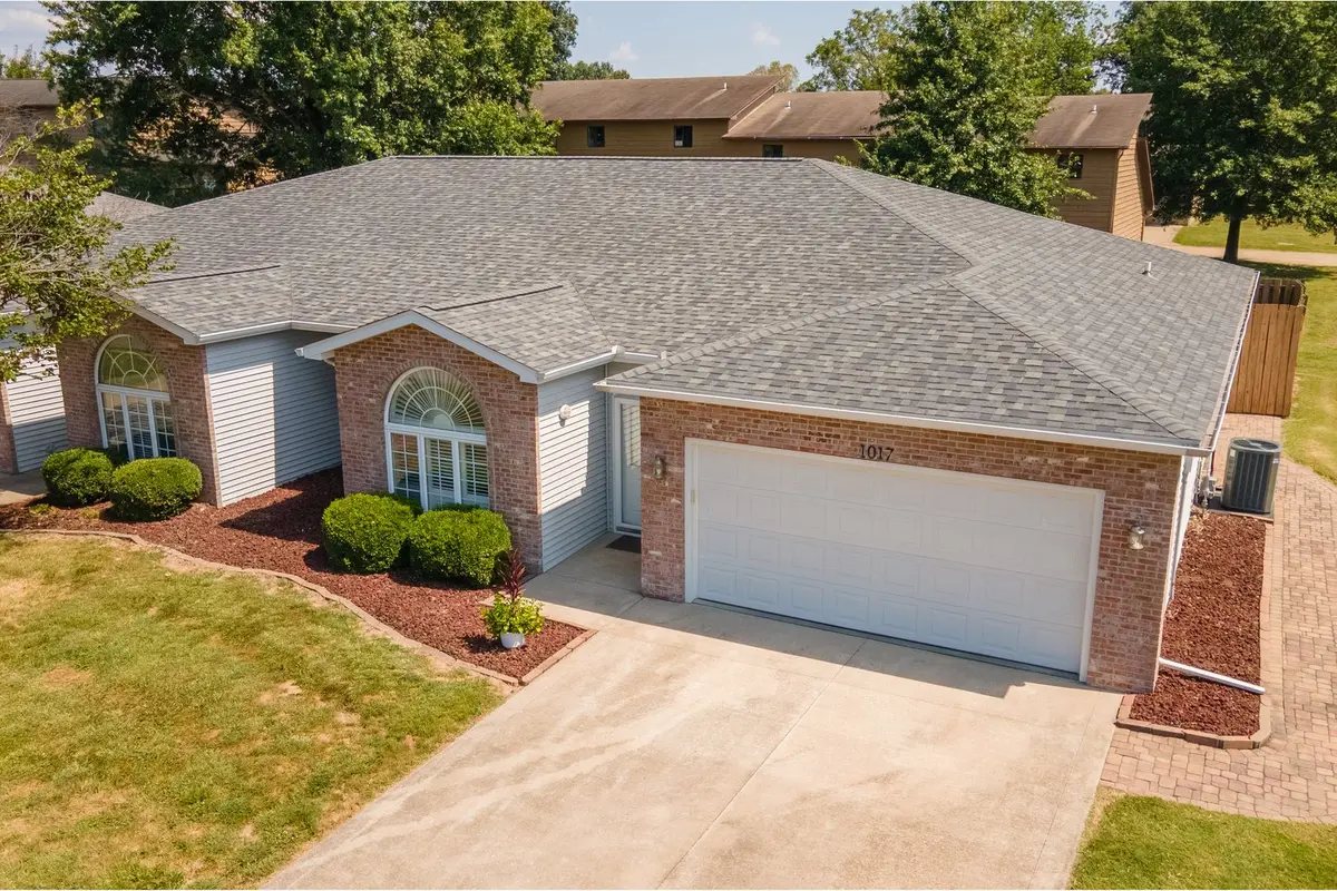 1017 Villa Court