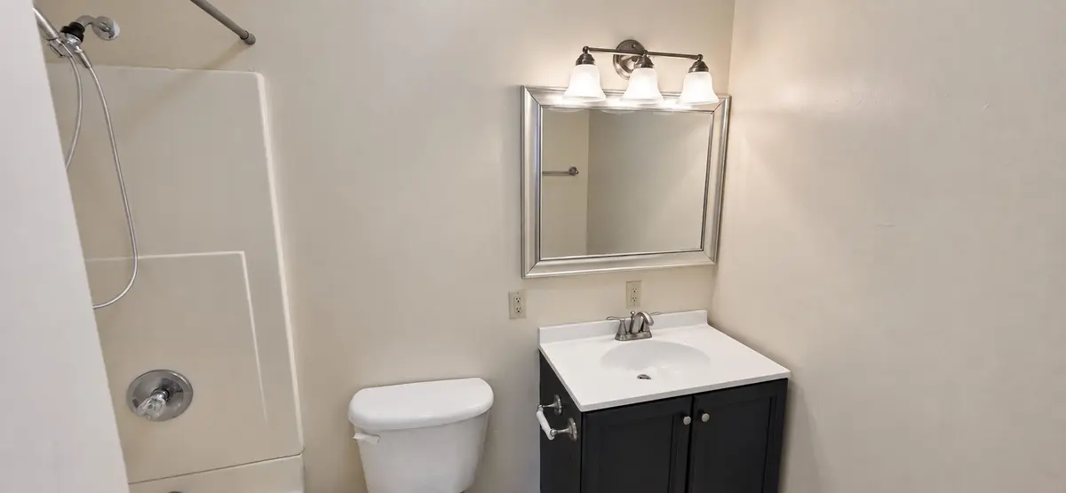 1110 Rainbow View