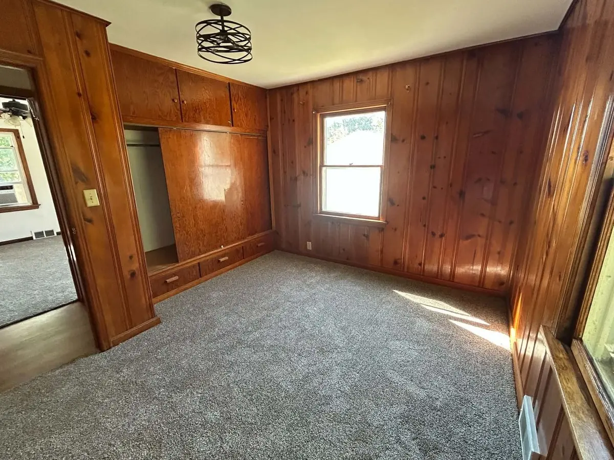 433 Marteeny Street