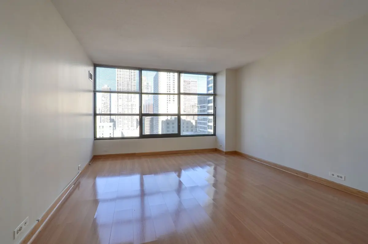 405 N WABASH Avenue