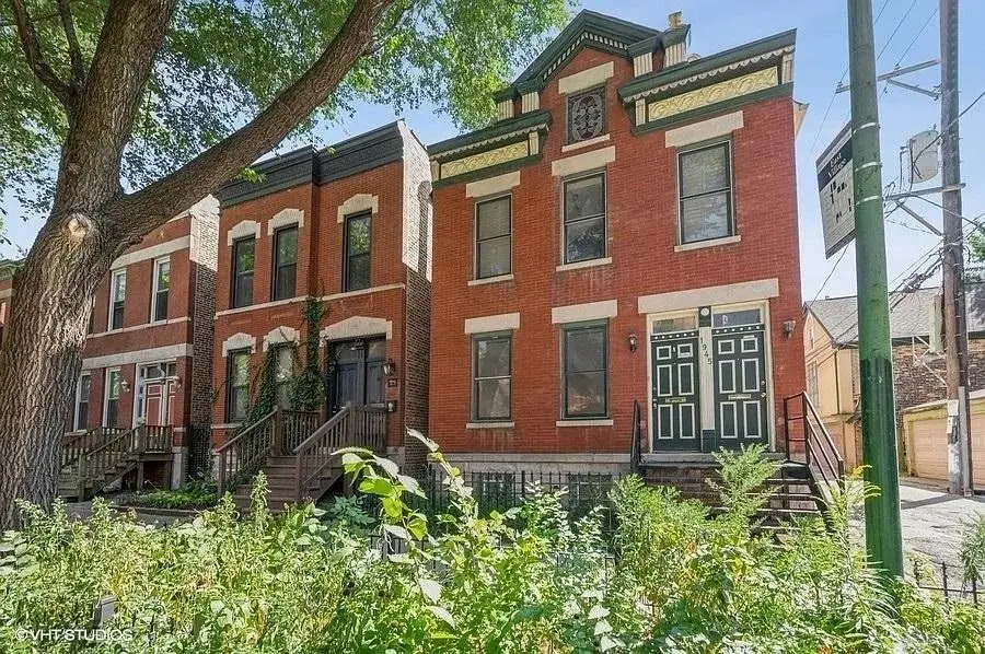 1945 W Thomas Street