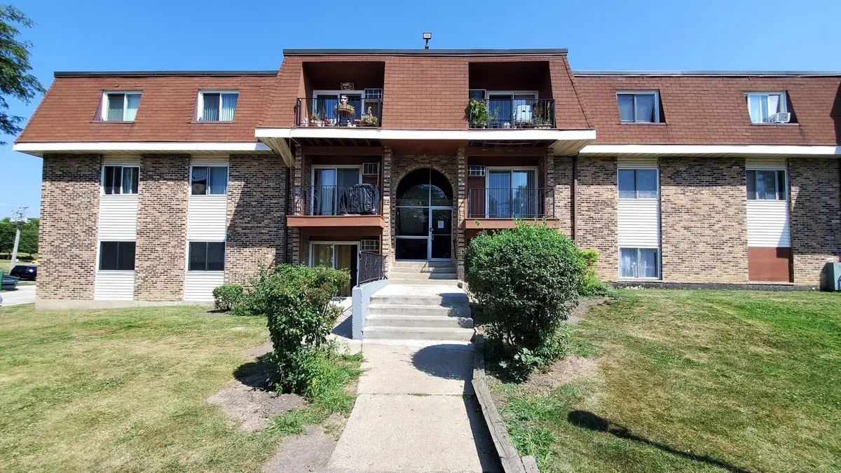 1195 Meadow Lane