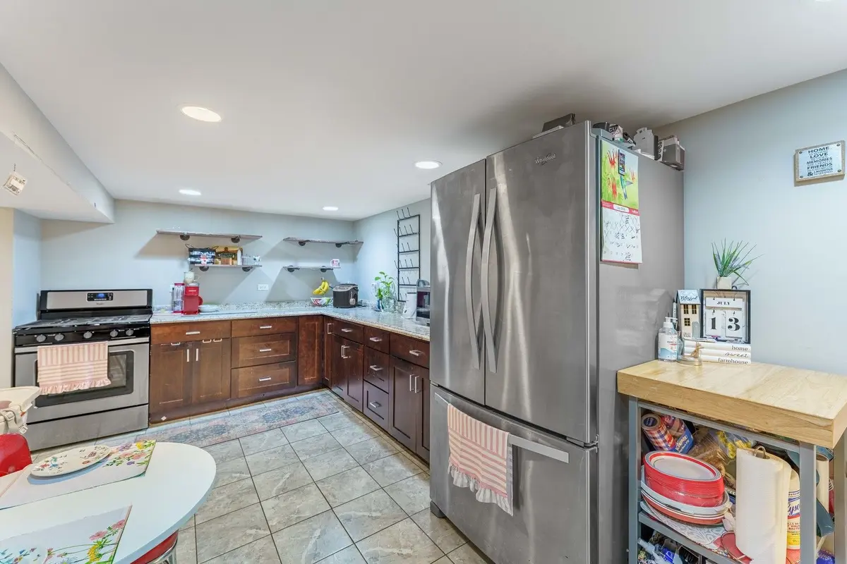 2030 N 72nd Court