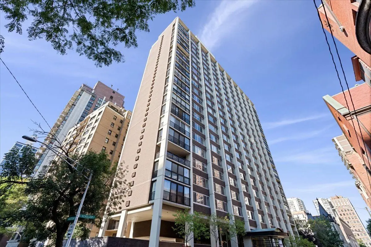 1 E Schiller Street