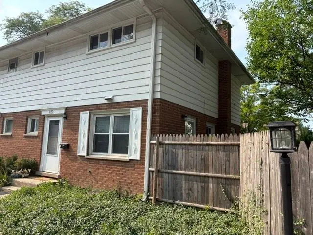 822 SKOKIE Boulevard
