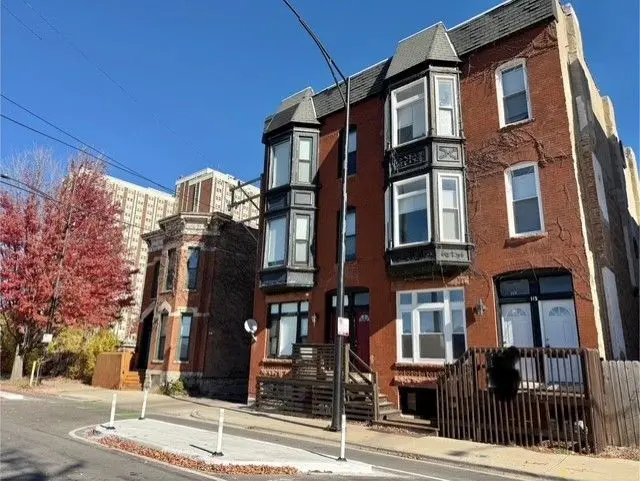 115 S Paulina Street