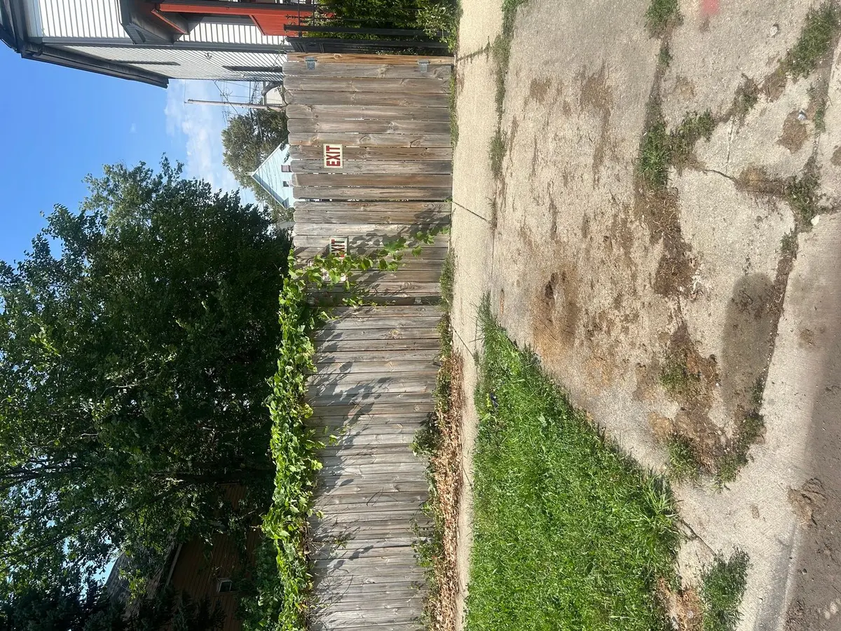 5016 W Huron Street