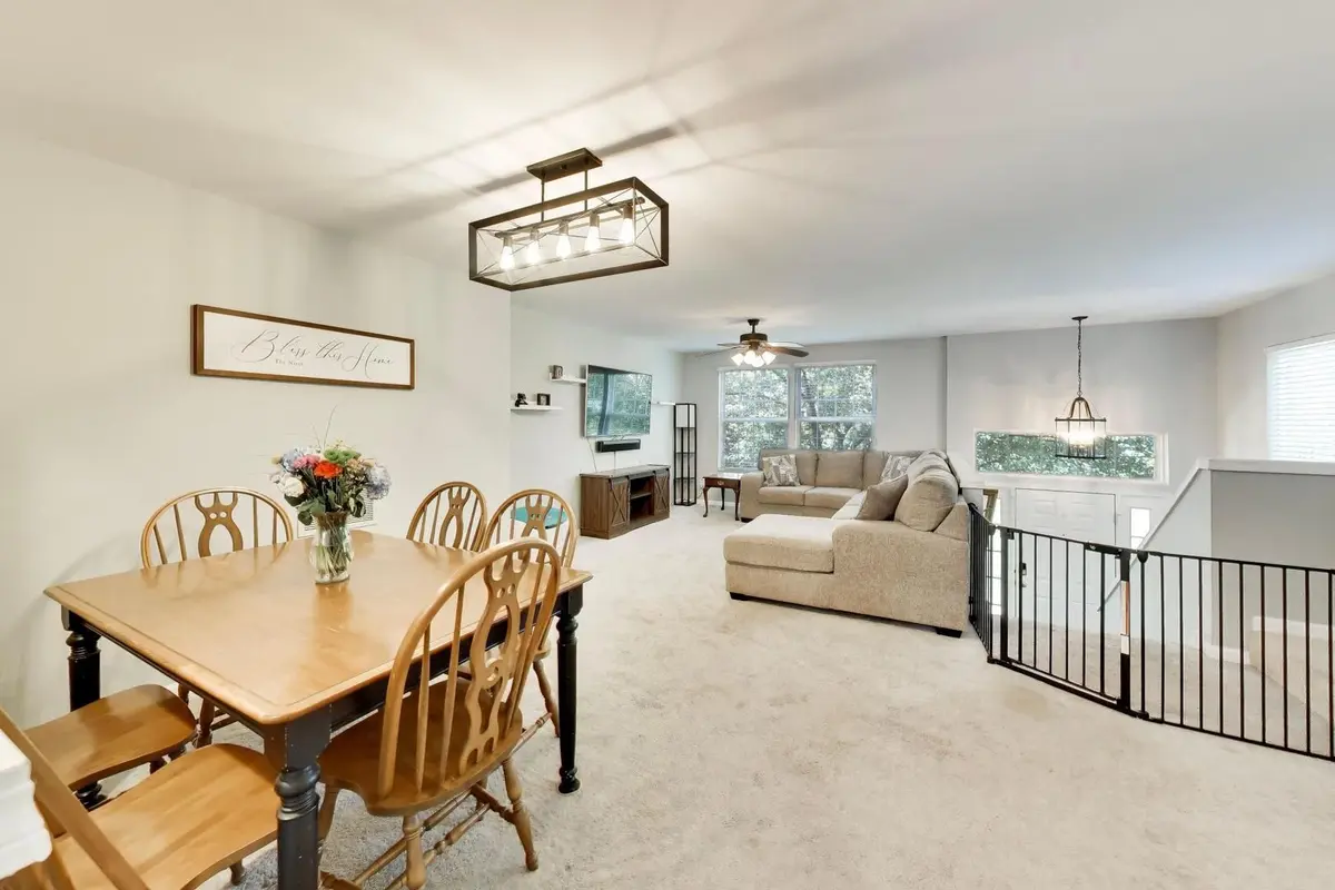 2478 Anna Way