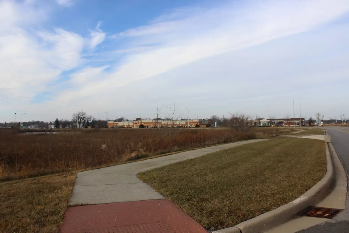 Lot 11 E Mississippi Avenue