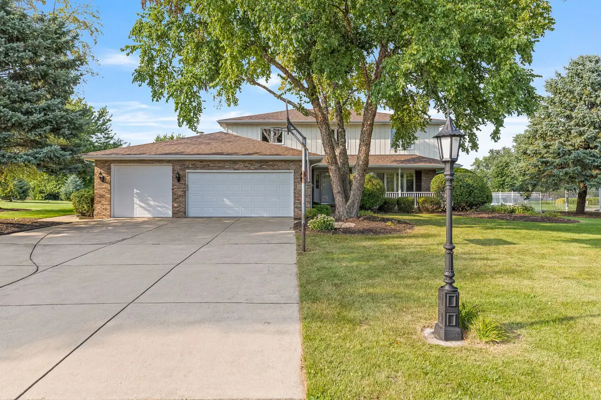 1761 Pheasant Lane