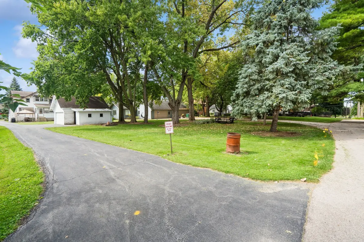 318 W 3rd Street