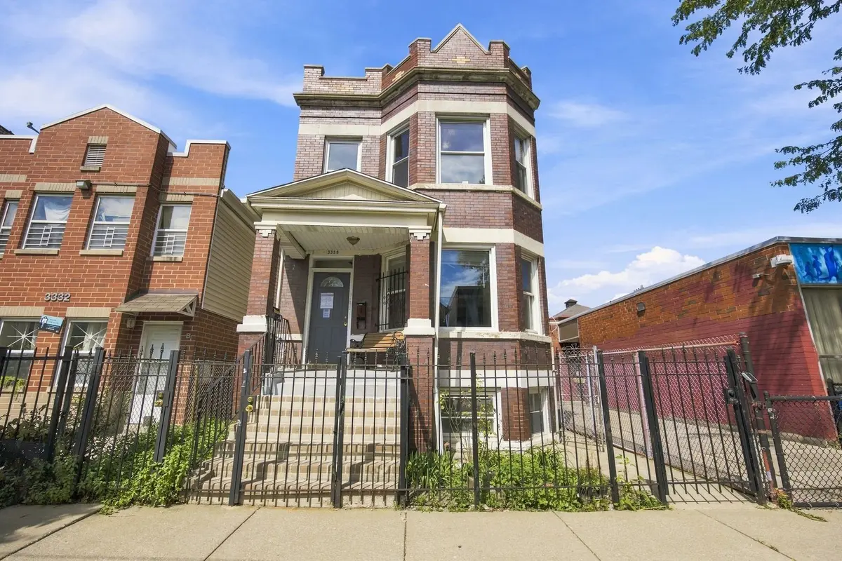 3330 W Evergreen Avenue