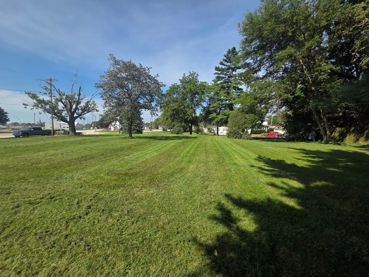 18 NE 2nd Street