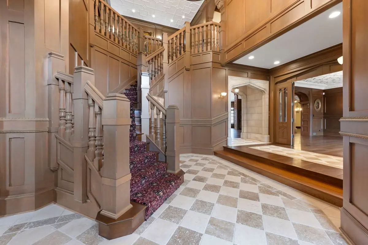 24w141 Hobson Road