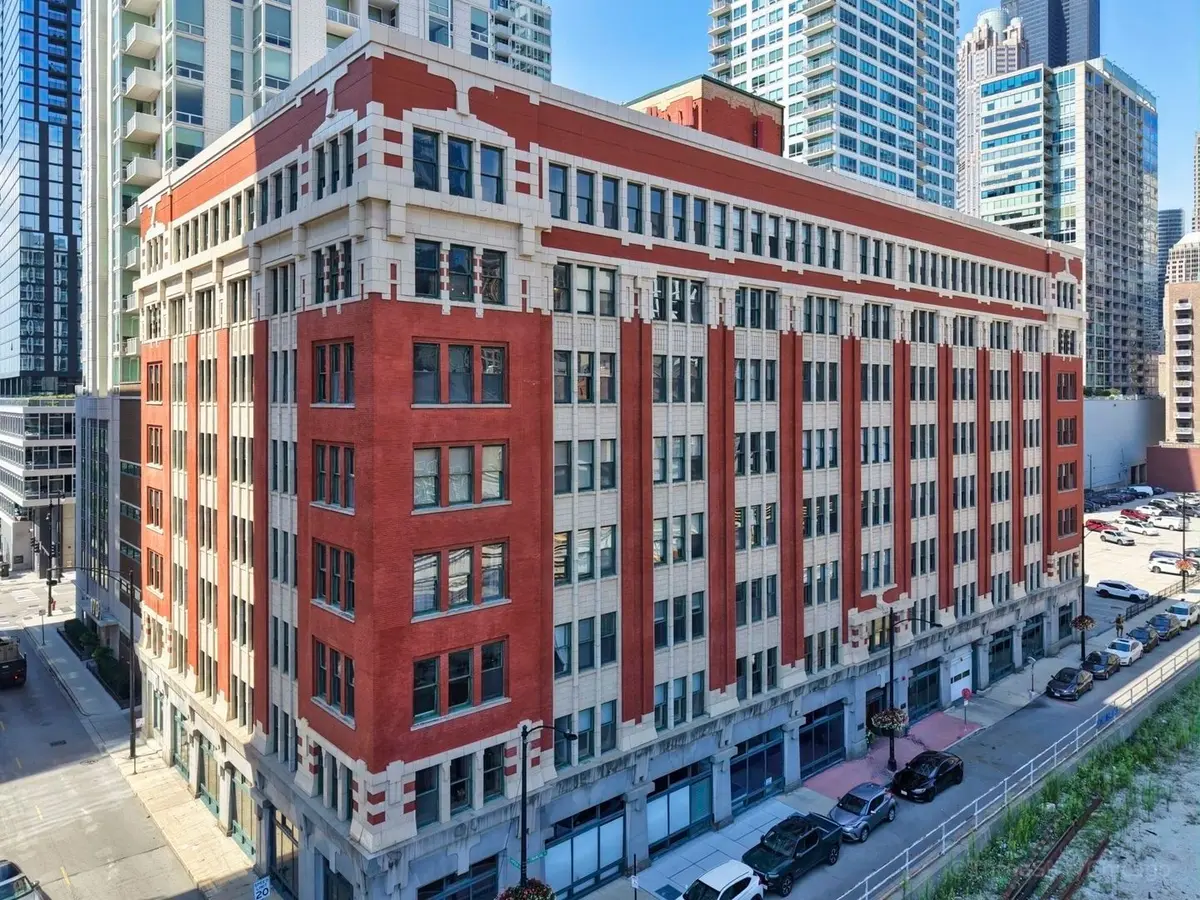 732 S Financial Place