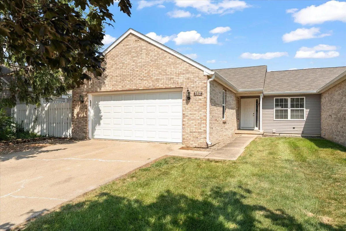 112 W Tomaras Avenue