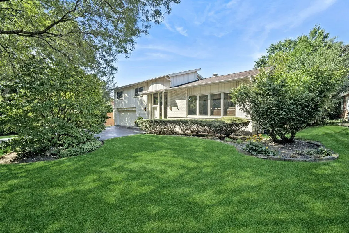 358 Hastings Avenue