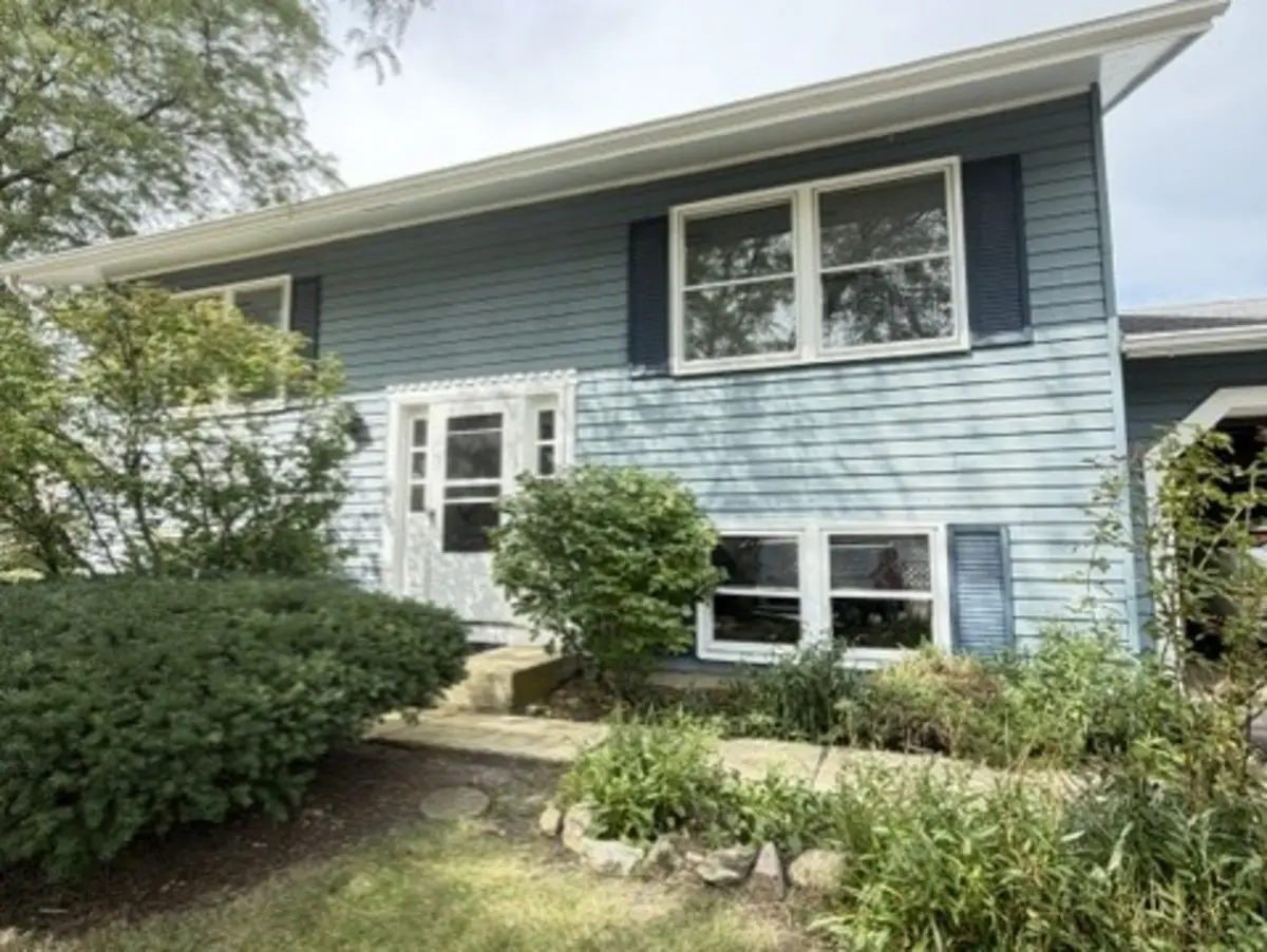 1625 Sycamore Lane