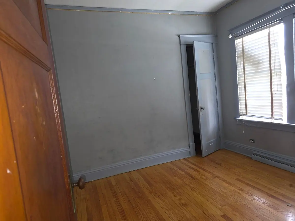 106 Sawyer Avenue