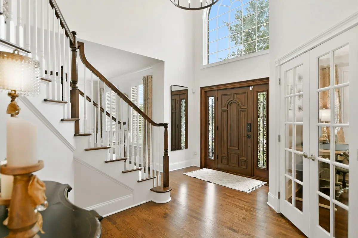 8 Prairie Landings Court