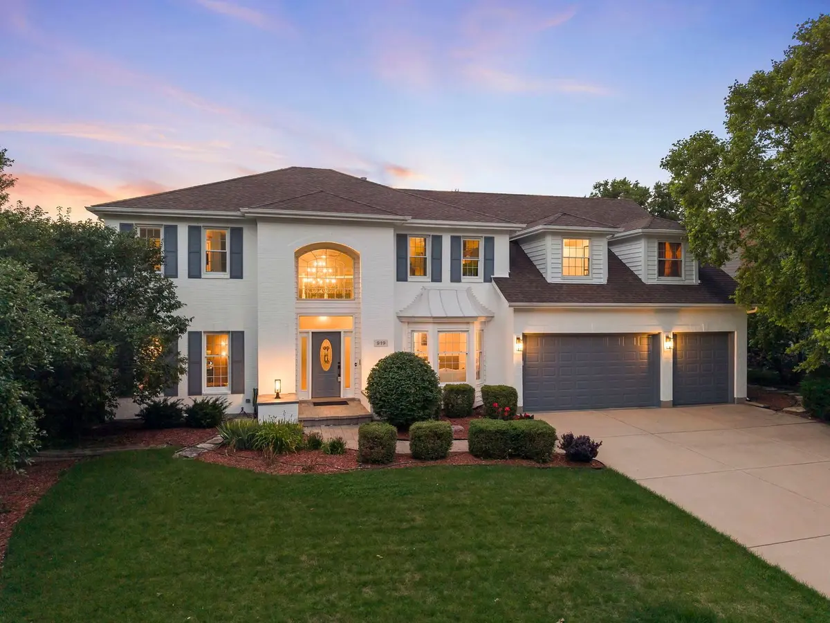 919 Abbey Court
