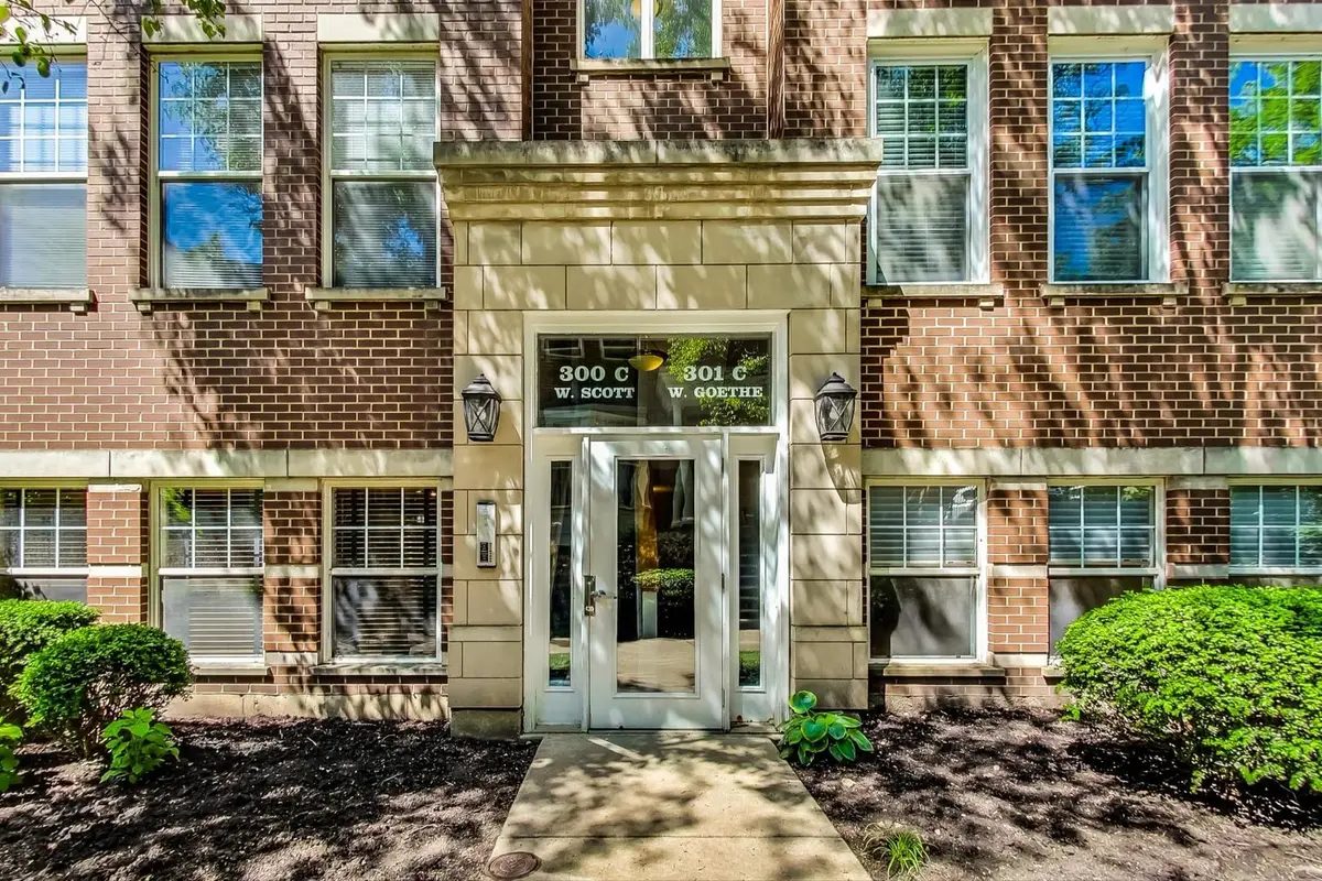 301 W GOETHE Street