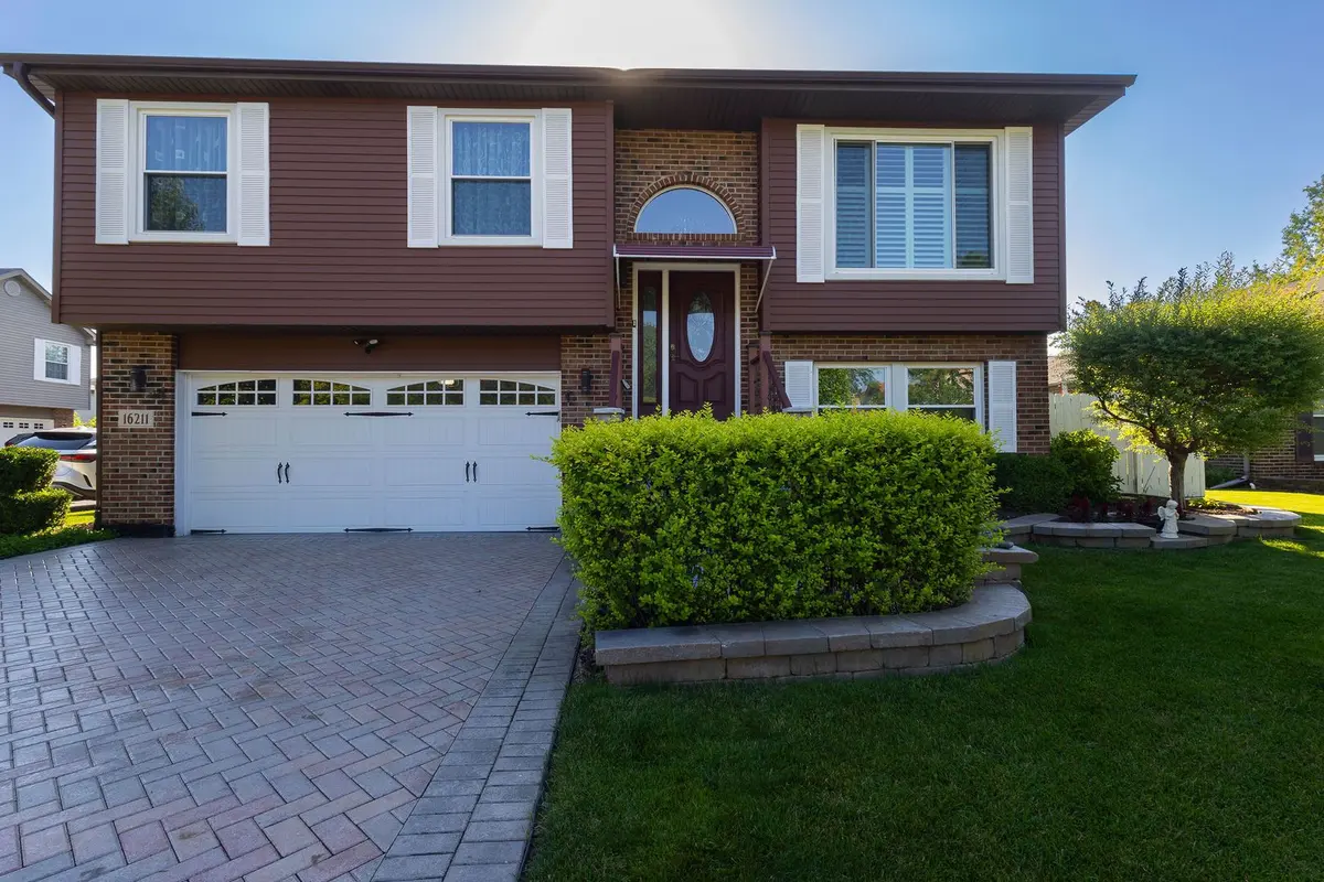 16211 Hunter Court