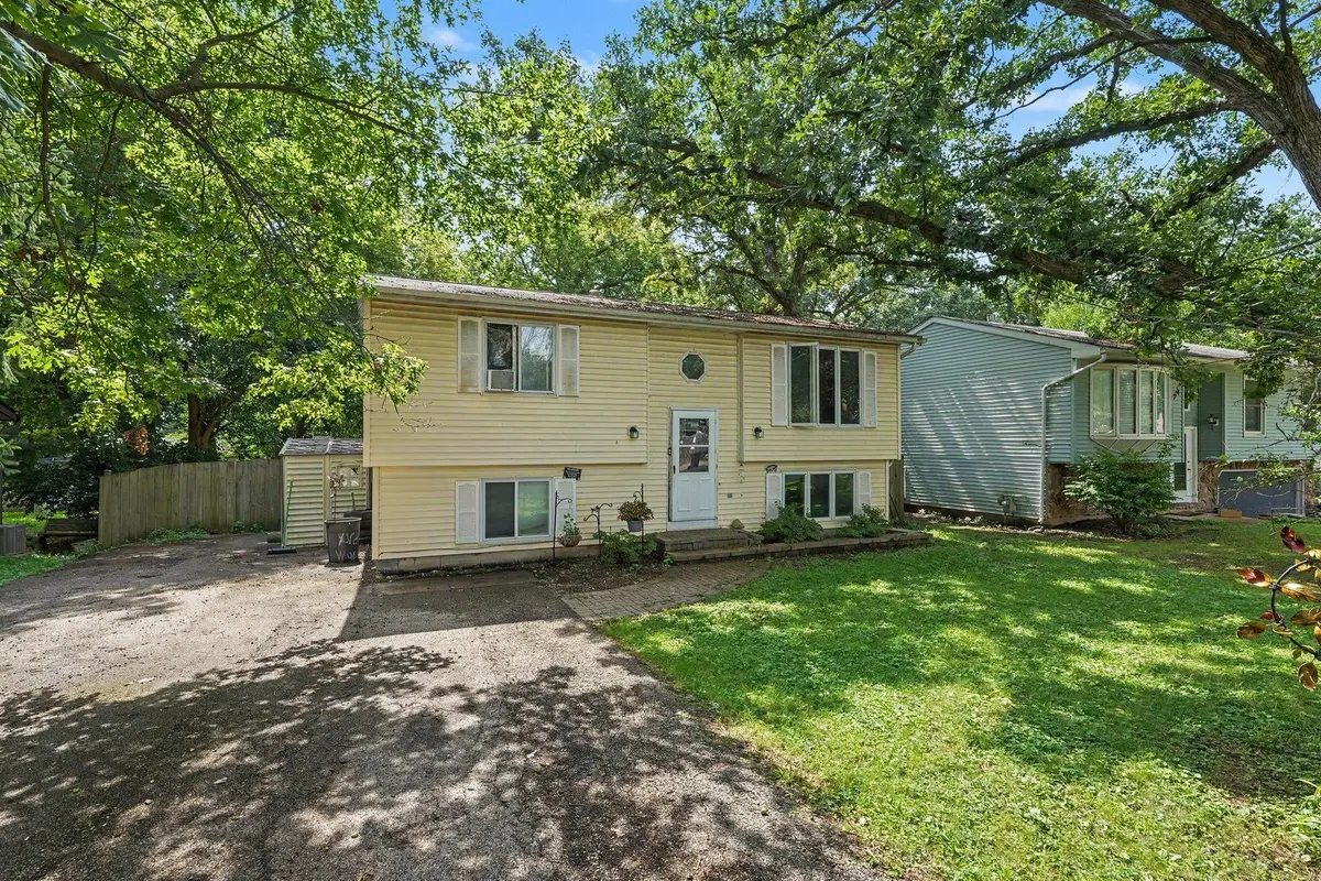 9005 Shady Lane