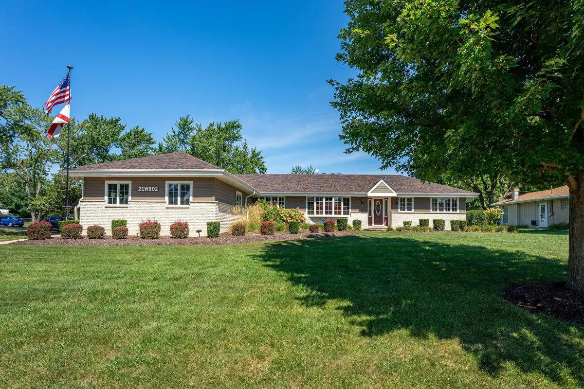 21W302 Woodview Drive