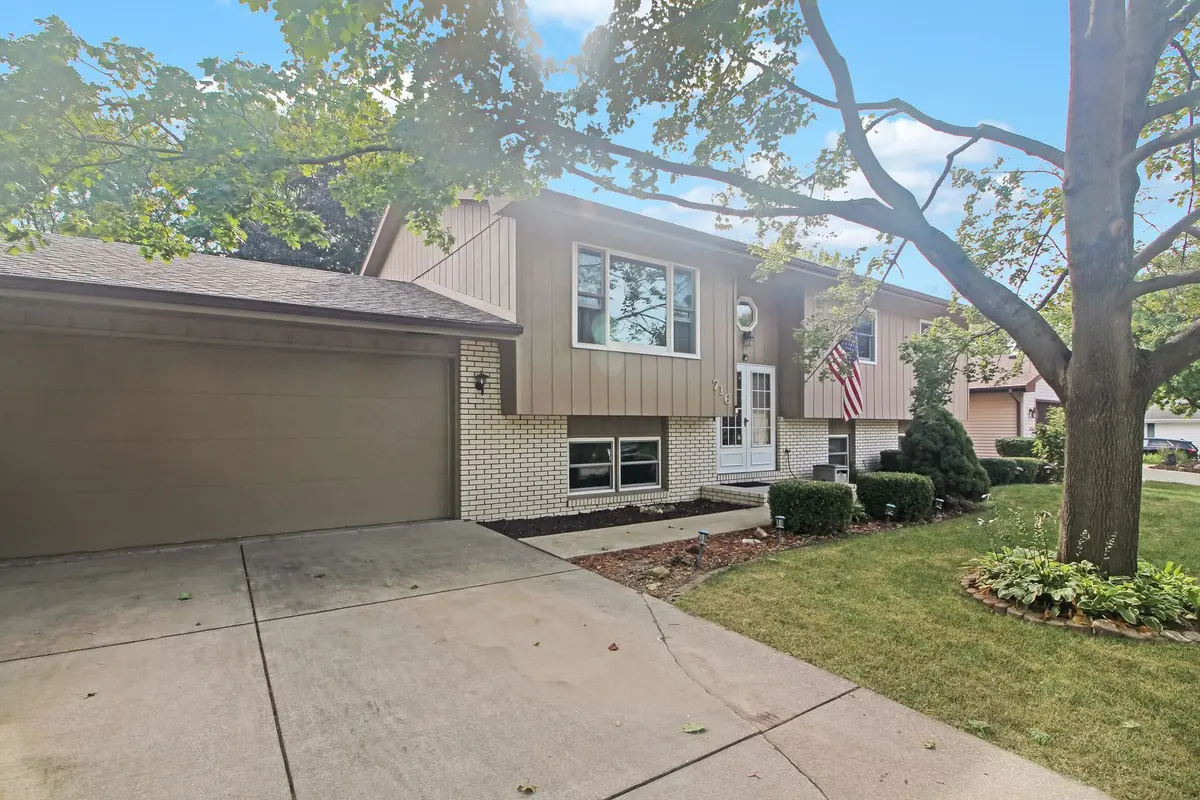 716 Lara Road