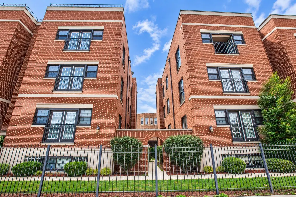 543 E 43rd Street