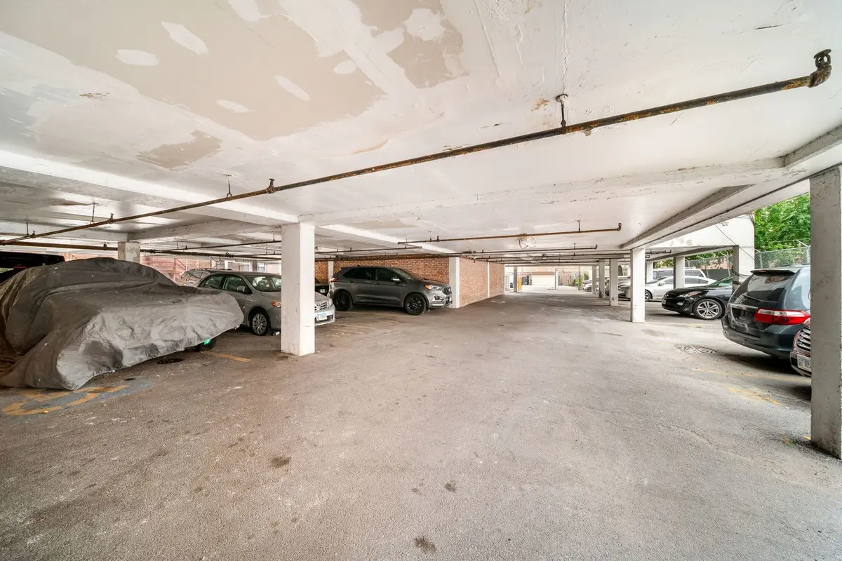 7854 S South Shore Drive