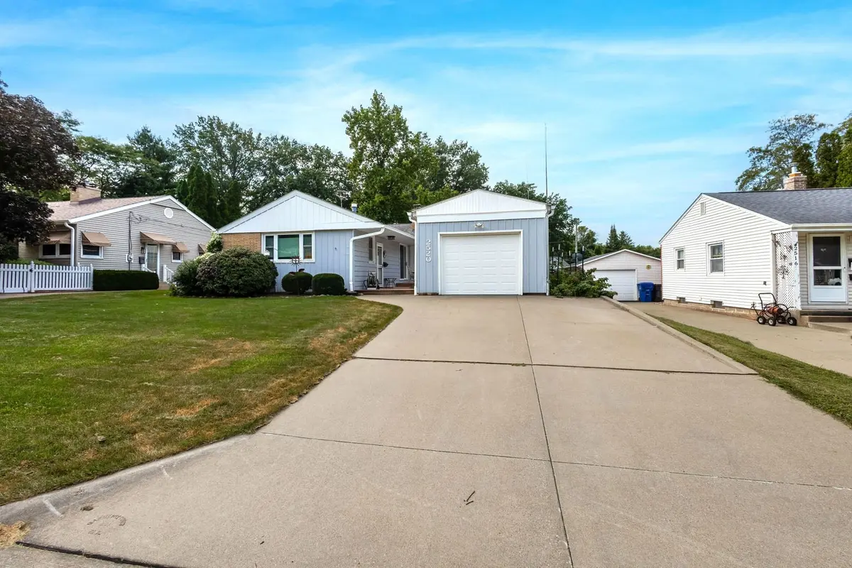 2520 30th Ave Court
