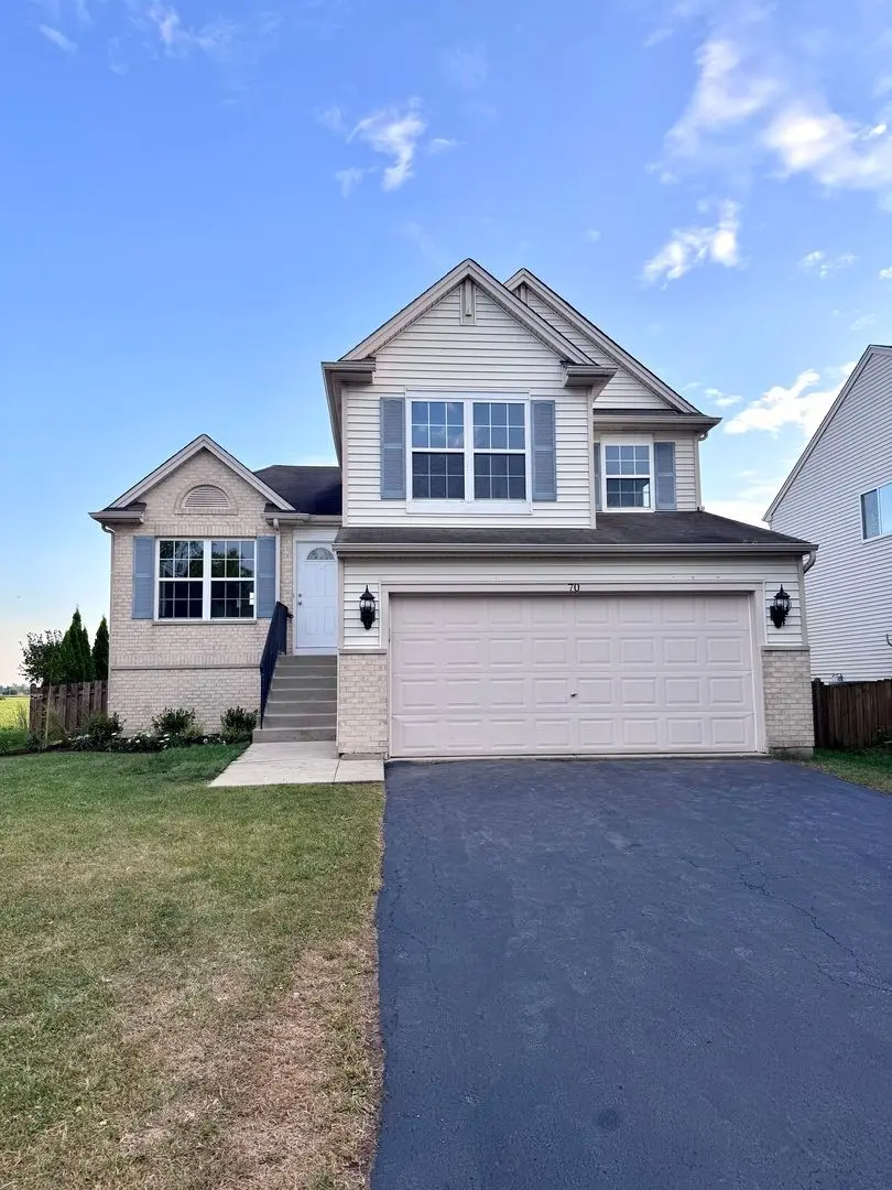 70 E Meadow Drive