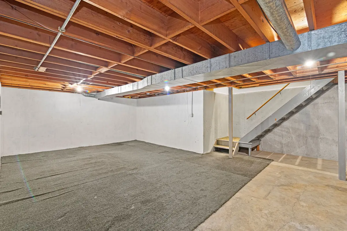304 Knell Lane