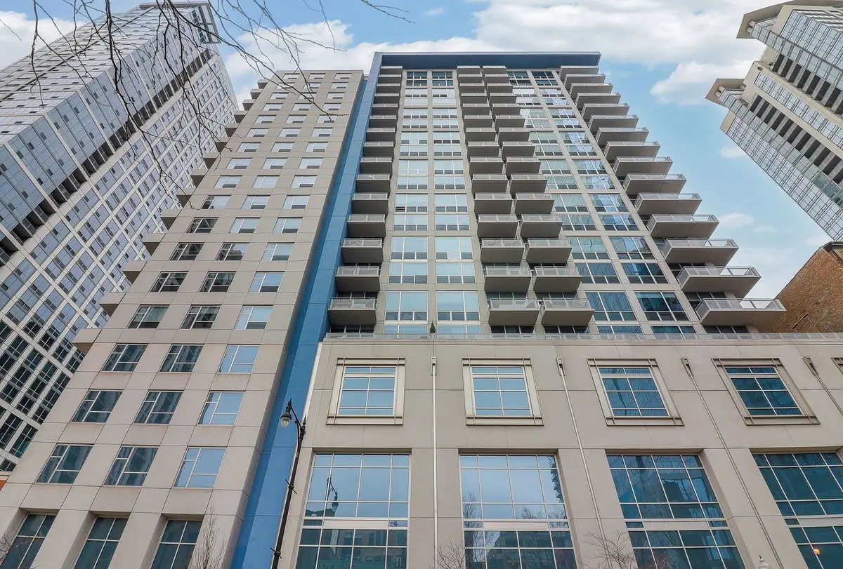 1305 S Michigan Avenue