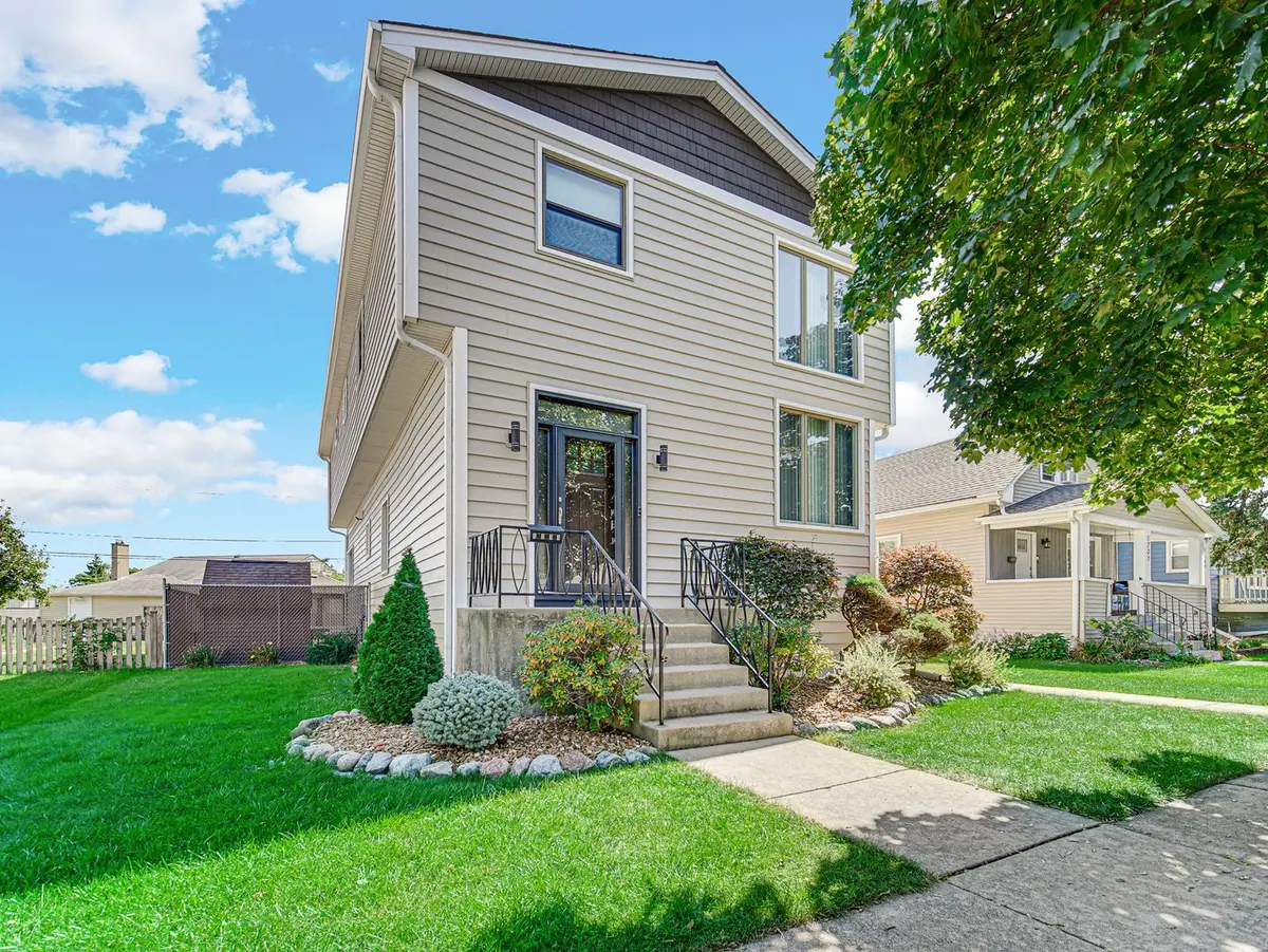 1211 N 11th Avenue