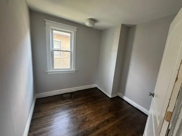 2316 S 59th Court