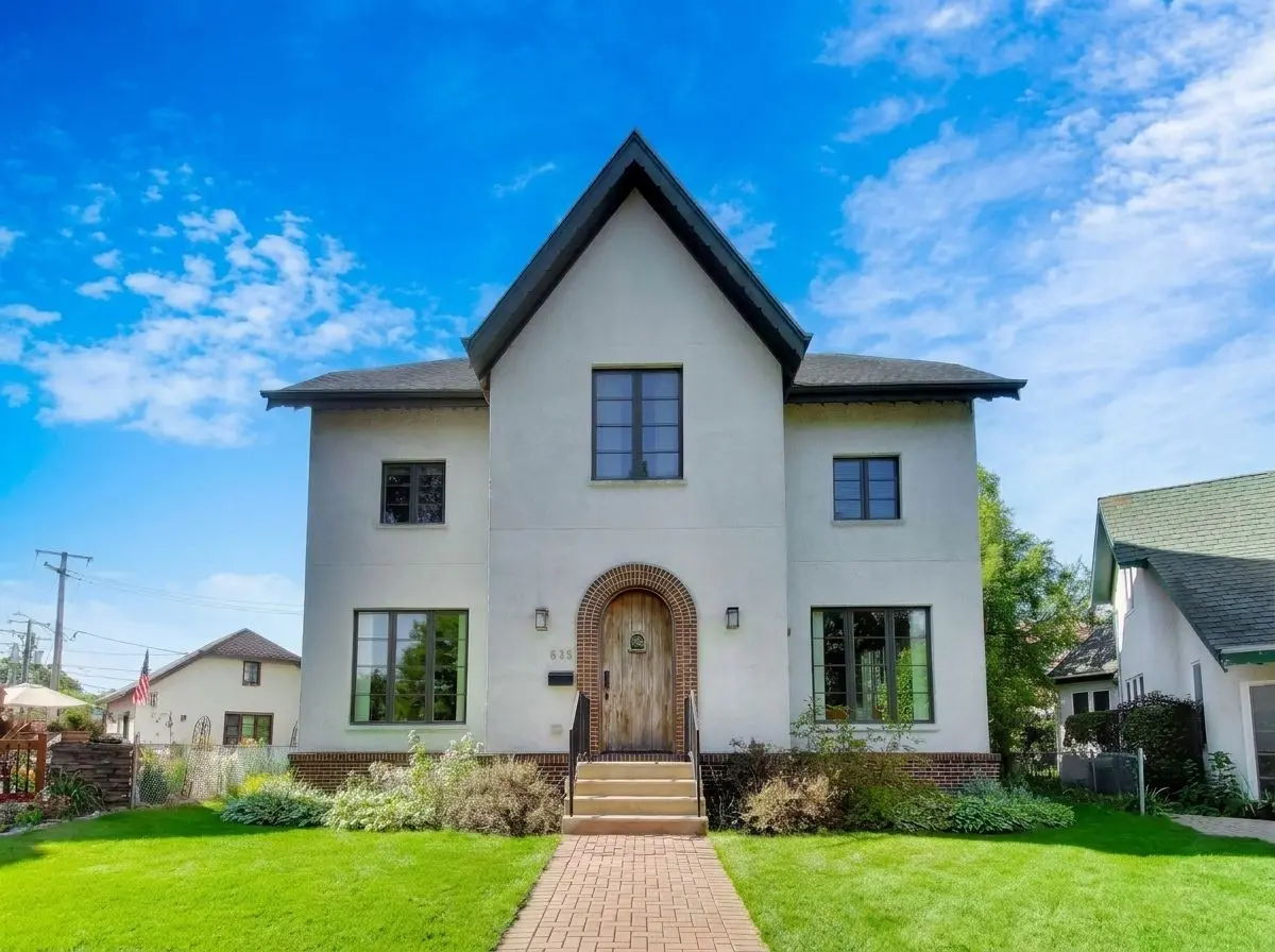 535 CEDAR Street